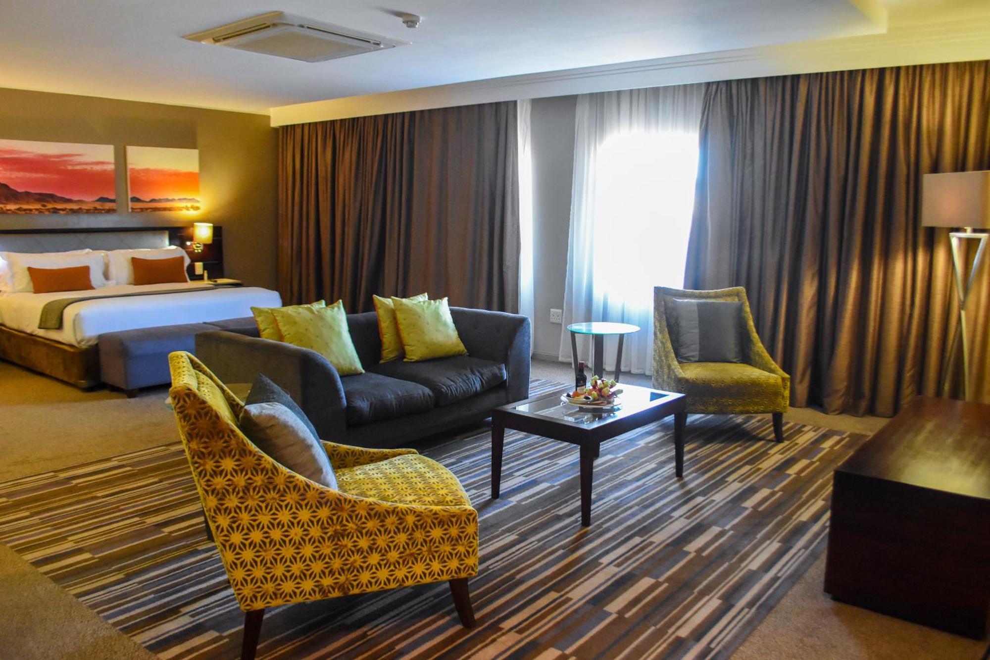 Cresta Mahalapye Hotel מראה חיצוני תמונה