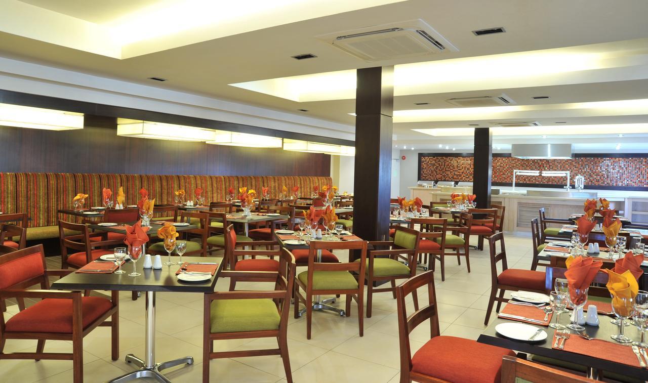 Cresta Mahalapye Hotel מראה חיצוני תמונה